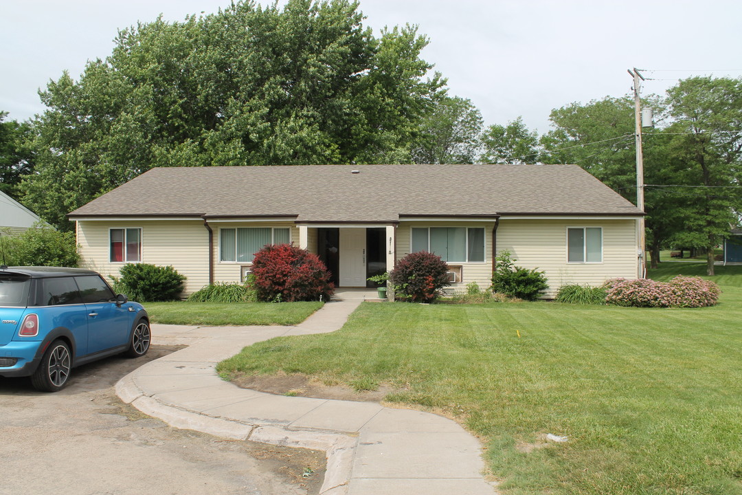 Loomis Apartment Homes in Loomis, NE - Building Photo