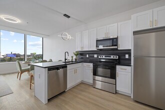 Soundview apartments in Bridgeport, CT - Building Photo - Interior Photo