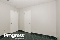 5108 Gunnison St photo'