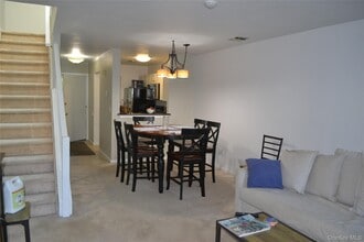 220 Montauk Hwy in Speonk, NY - Building Photo - Building Photo