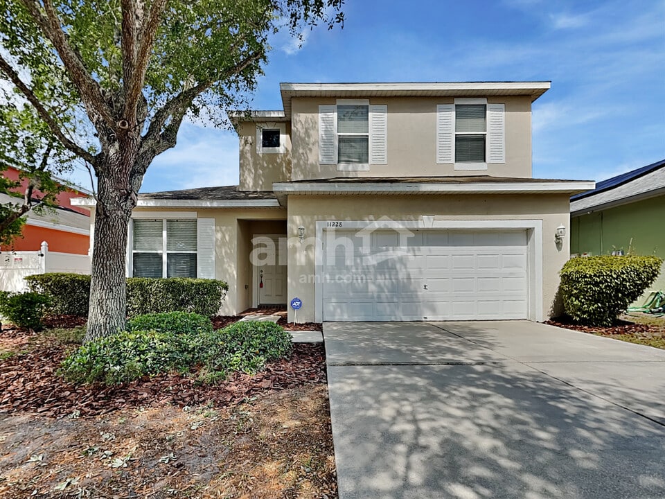 11228 Madison Park Dr in Tampa, FL - Building Photo