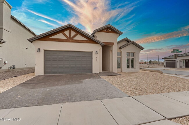 property at 962 Keenland Ave