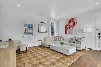 88 Peachtree Memorial Dr NW in Atlanta, GA - Building Photo - Building Photo