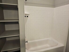 64 W 600 S-Unit -MarryLynn Johnson in Springville, UT - Foto de edificio - Building Photo