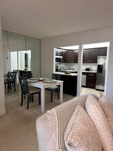 307 Knotty Pine Cir in Greenacres, FL - Building Photo - Building Photo