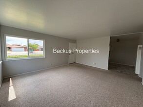1464 Linwood Dr in Salinas, CA - Building Photo - Building Photo