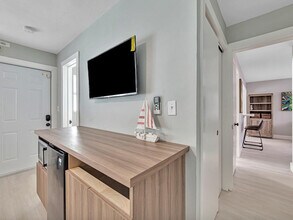 320 Walnut St in Hollywood, FL - Building Photo - Building Photo