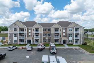 MI PLACE AT BRIGHTMOOR in Sicklerville, NJ - Foto de edificio - Building Photo