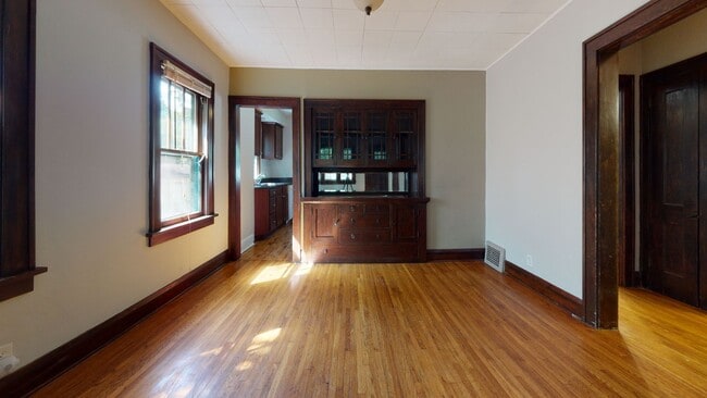 1015 27th Ave SE in Minneapolis, MN - Building Photo - Building Photo