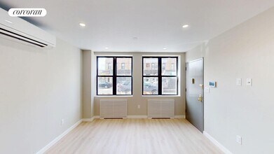 587 3rd Ave in Brooklyn, NY - Foto de edificio - Building Photo