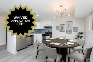 Hamilton Court East Apartments in Bensalem, PA - Building Photo