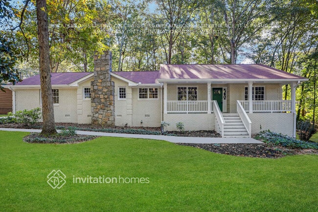 492 Summit Dr