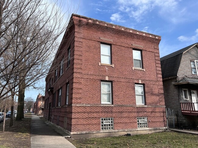 property at 2707 E 78th St