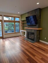 726 NW 11th Ave in Portland, OR - Building Photo - Building Photo