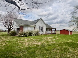 595 N Washington St in Dale, IN - Building Photo