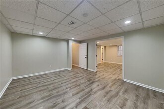 255 Valley Brook Dr in Woodstock, GA - Building Photo - Building Photo