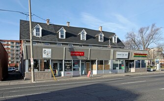 134-142 Simcoe St S in Oshawa, ON - Building Photo