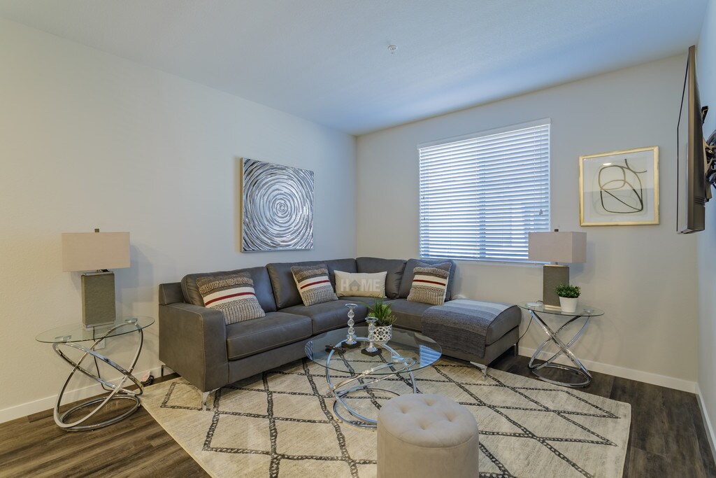 Bidwell Pointe Folsom, CA Apartments