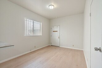 1214 13th Ave in Oakland, CA - Building Photo - Building Photo