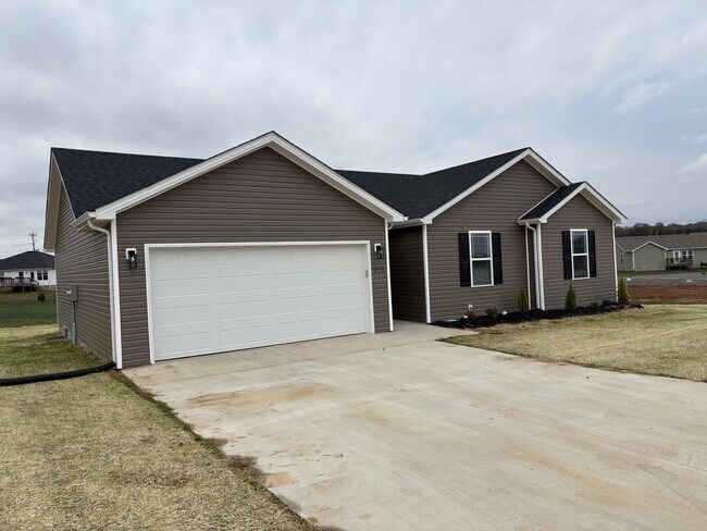 921 Alberta Dr in Bowling Green, KY - Building Photo - Building Photo