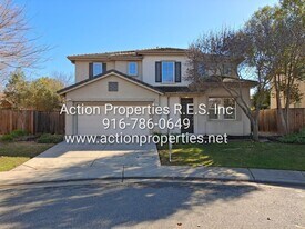 313 Dorinda Ct in Lincoln, CA - Building Photo