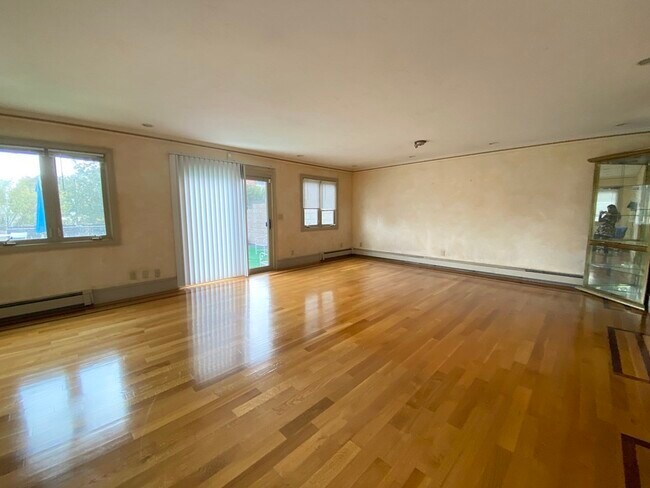 71 Saint Marys St, Unit 99 in Brookline, MA - Building Photo - Building Photo