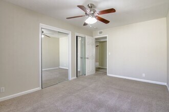 Magnolia Place Apartments in Sunnyvale, CA - Foto de edificio - Building Photo