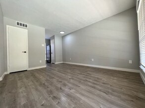 2807 Bachman Dr in Dallas, TX - Building Photo - Building Photo