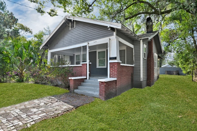 326 Basswood St in Jacksonville, FL - Building Photo - Building Photo