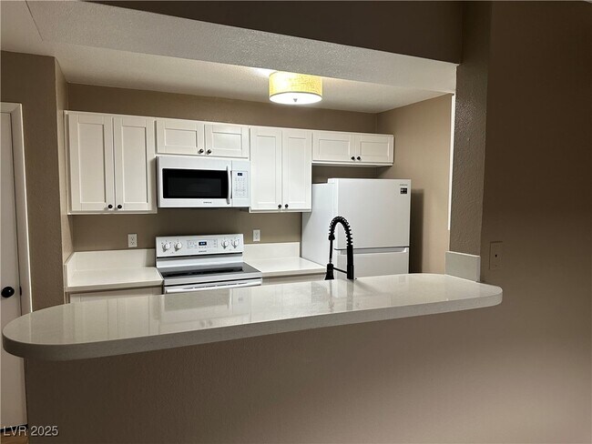 property at 1150 N Buffalo Dr