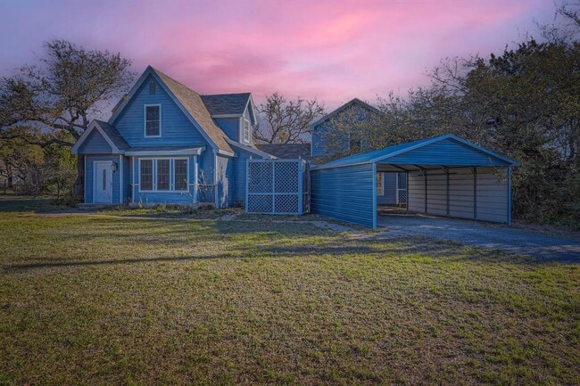 property at 13003 S Madrone Trail