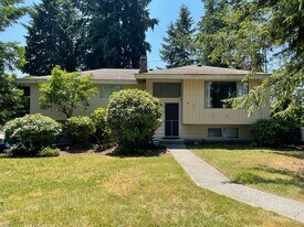 26914 168th Pl SE in Covington, WA - Building Photo