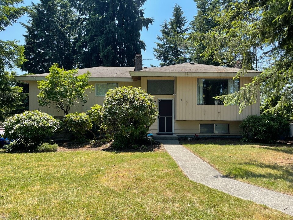 26914 168th Pl SE in Covington, WA - Building Photo