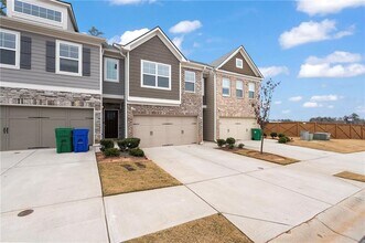 2253 Mulsanne Dr in Lithonia, GA - Building Photo - Building Photo