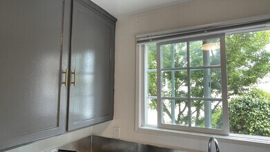 2453 Silver Lake Blvd in Los Angeles, CA - Building Photo - Building Photo