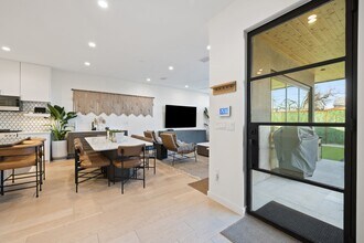 1304 Comal St in Austin, TX - Building Photo - Building Photo