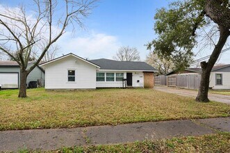 1219 Park Ln in Texas City, TX - Building Photo - Building Photo