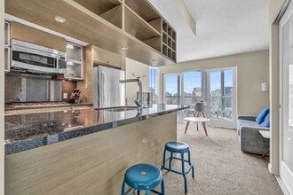 833 Seymour St in Vancouver, BC - Building Photo - Building Photo