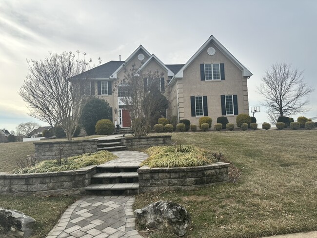 6 Whitson Ln in Monroe Township, NJ - Building Photo - Building Photo