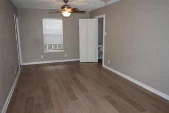 5400 Sheldon St in Houston, TX - Building Photo - Building Photo