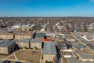 3162-3164 W Meadow Lane Dr in Merrionette Park, IL - Building Photo - Building Photo