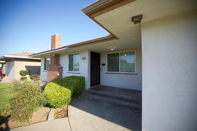 4465 E Cornell Ave in Fresno, CA - Building Photo - Building Photo