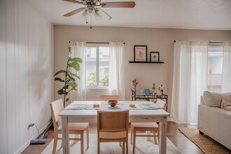 340 Moss St, Unit C-4 in Chula Vista, CA - Building Photo - Building Photo