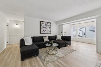 2209 Hunters Run Dr, Unit 908 in Reston, VA - Building Photo - Building Photo