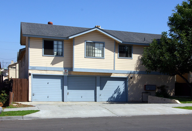 3957-3961 32nd St in San Diego, CA - Foto de edificio - Building Photo