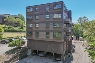 Penn Towers in Penn Hills, PA - Building Photo - Building Photo