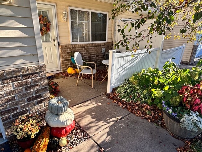3512 Sterling Heights Dr in River Falls, WI - Building Photo - Building Photo
