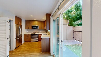 1443 Casa Buena Dr in Corte Madera, CA - Building Photo - Building Photo