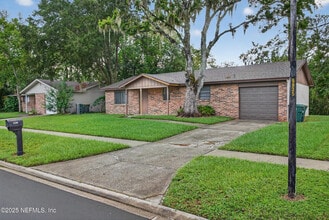 9937 Moss Side Ln in Jacksonville, FL - Building Photo - Building Photo