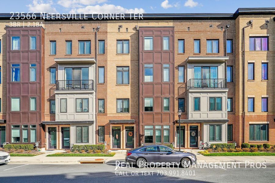 23566 Neersville Cor Ter in Ashburn, VA - Building Photo